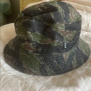 HUF Bucket Hat - Double-sided Camo